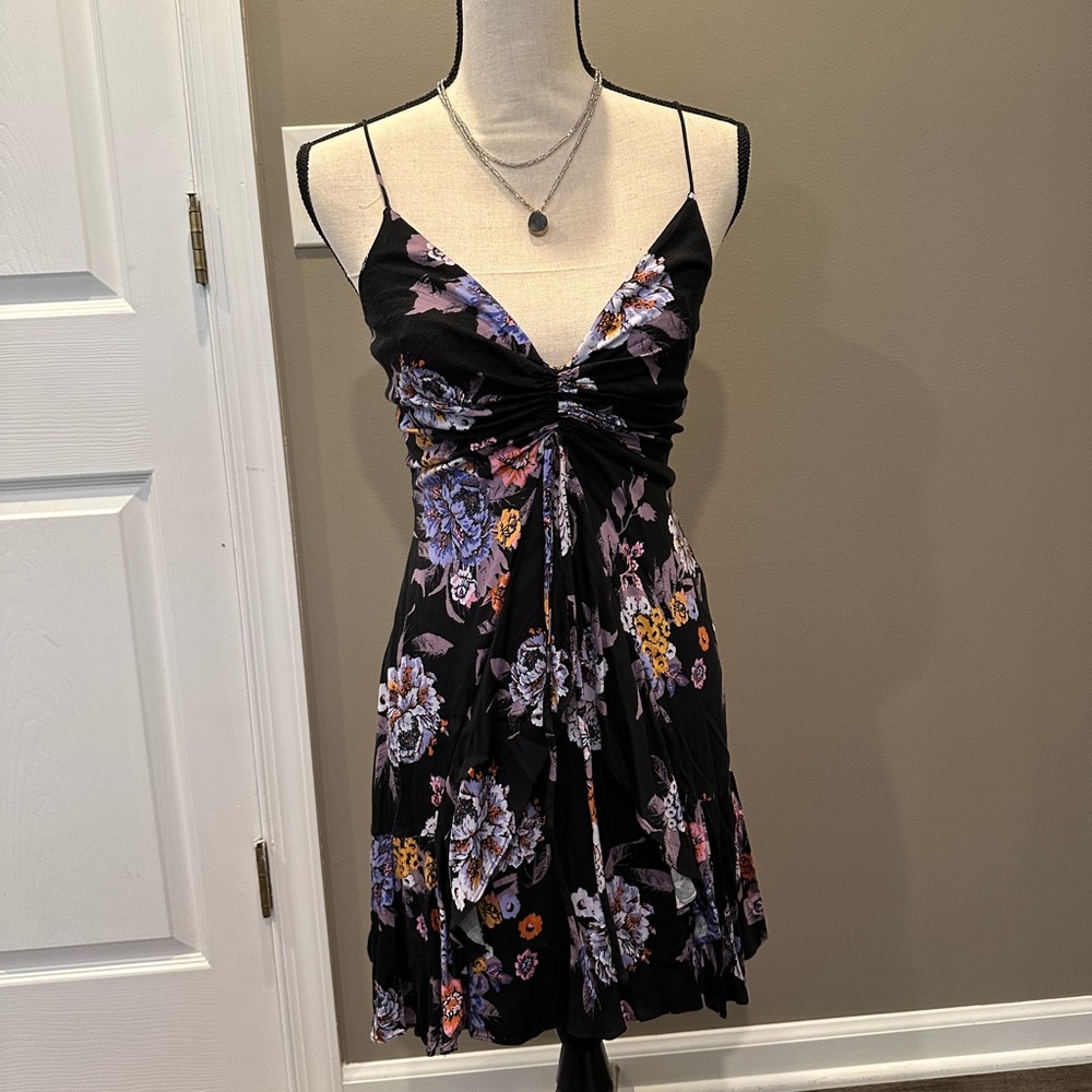 Free People black floral spaghetti strap summer dress. Size S. NWOT.
